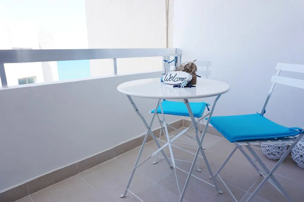 Lazuli Beach & Pool Apartment 501 Larnaca